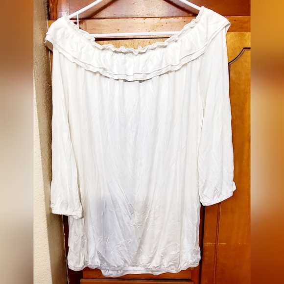 IMAN White Ruffle Top - Picture 4 of 5